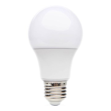 LED Izzó E27/8,5W/230V 4000K