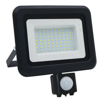 LED Kültéri reflektor érzékelővel LED/50W/230V 4000K IP65 fekete