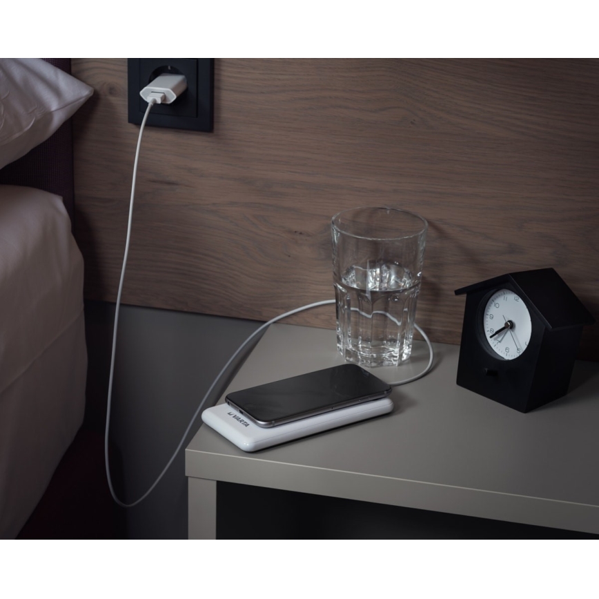 Varta 57913101111 - ENERGY 10000mAh/3x2,4V vezeték nélküli töltésű Power Bank