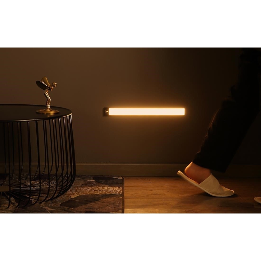 Yeelight - LED Dimmelhető újratölthető bútorvilágítás érzékelővel LED/2,4W/2200 mAh 2700K 60 cm fekete